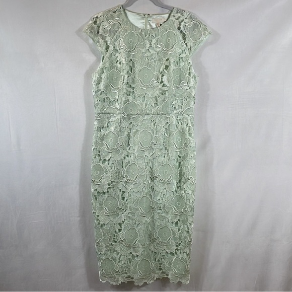 Ted Baker London Dresses & Skirts - Ted Baker Dress size 5 US14 Beautiful Soft Ted Baker Dress